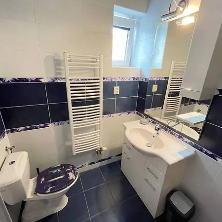 Apartment Bajecne Ve S Bazenem A Terasou V Praze Prague