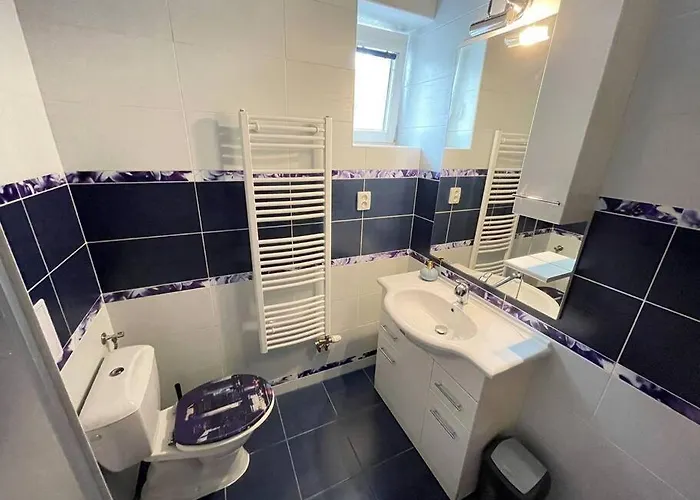 Apartment Bajecne Ve S Bazenem A Terasou V Praze Prag