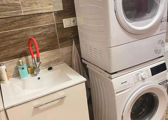 Apartment Bajecne Ve S Bazenem A Terasou V Praze